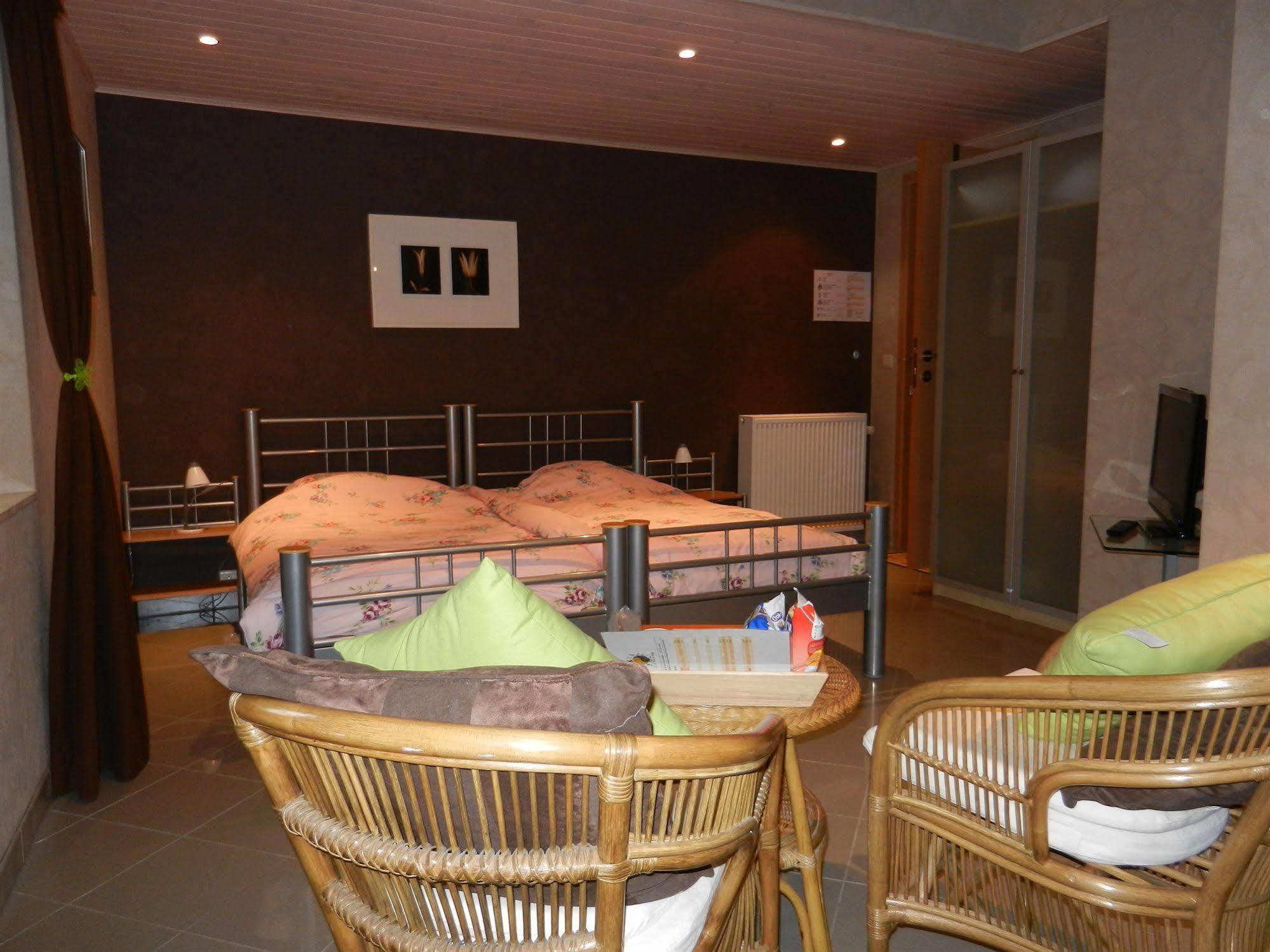 B&B Le 'Ti 'Bou De Refuge Bouillon Eksteriør billede